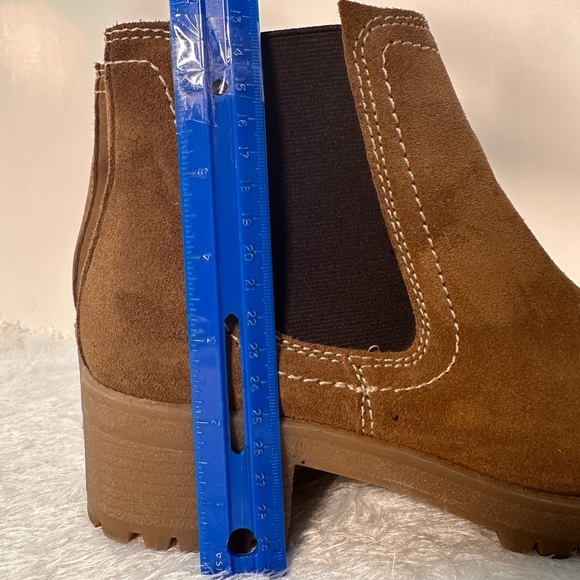 ASOS Brown Ankle Boots with Chunky Heel and Elastic Panels 🤎🤎 - Picture 7 of 7